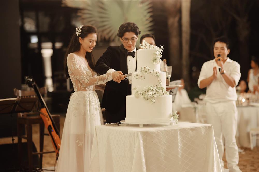 Ảnh cưới Ngô Thanh Vân giờ mới hé lộ: Dâu rể xõa hú hồn-5