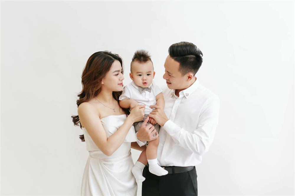 Bùi Tiến Dũng lái Roll Royce trong đám cưới bạn thân-2