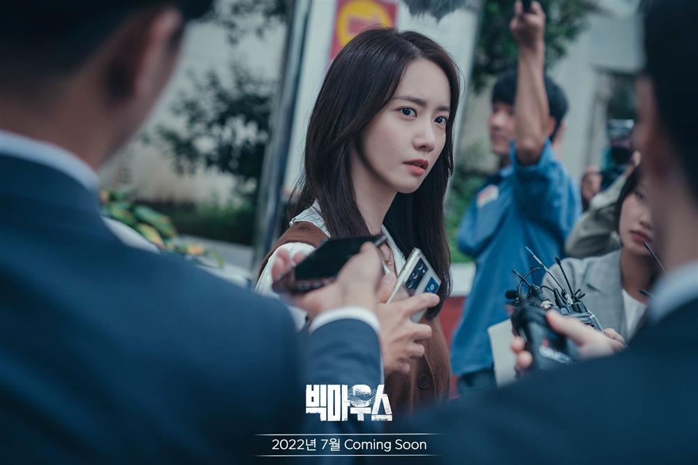 Lee Jong Suk và Yoona khoe visual cực cháy trong phim mới-6