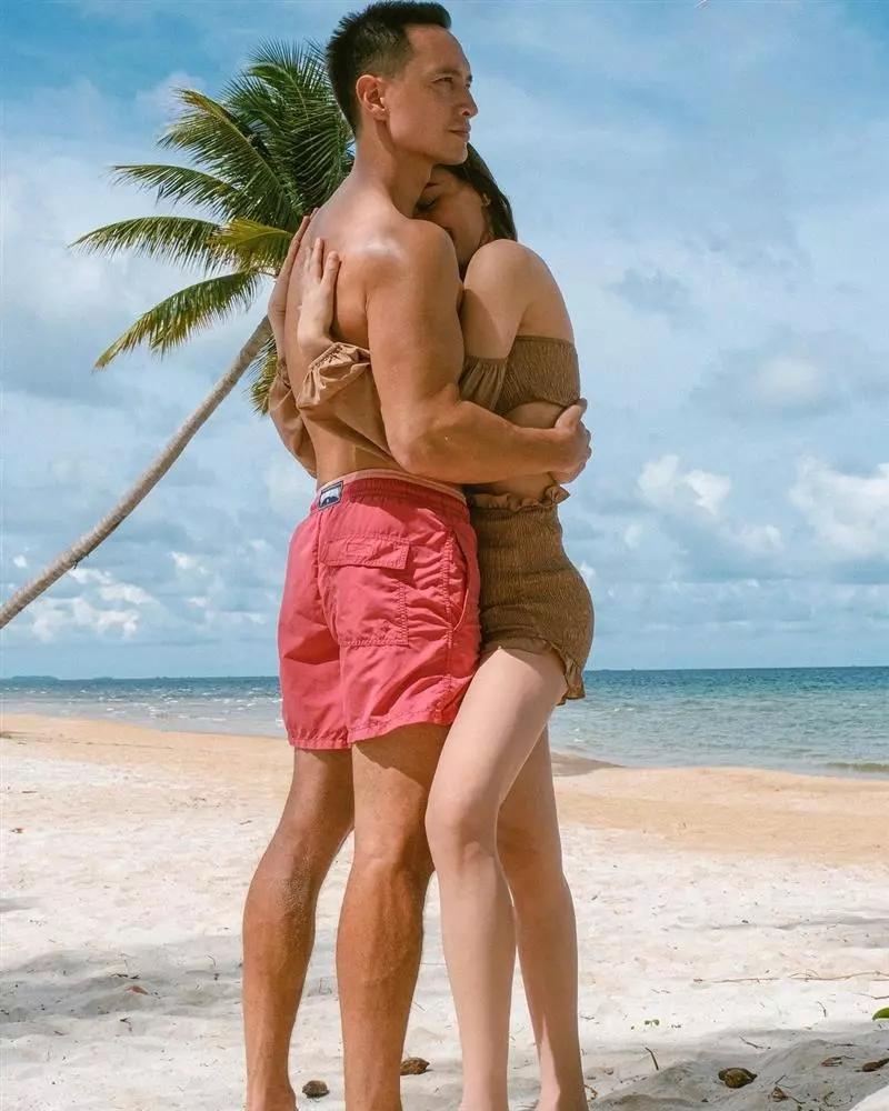 Những lần bàn tay Kim Lý du lịch trên cơ thể Hồ Ngọc Hà-9