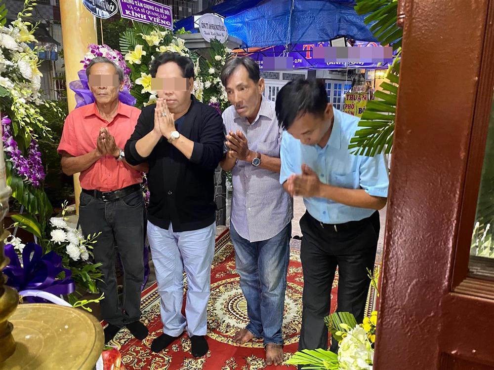 Thương Tín sức khỏe yếu, liên tục lộ vẻ tiều tụy-2