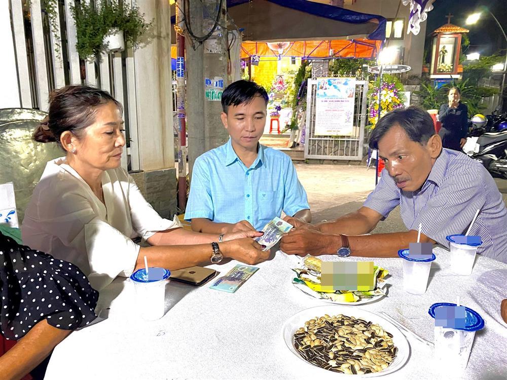 Thương Tín sức khỏe yếu, liên tục lộ vẻ tiều tụy-3