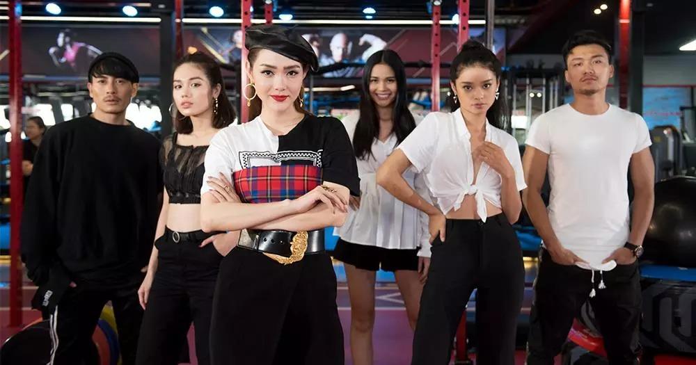 3 học trò vắng mặt đám cưới Minh Hằng, lý do là gì?-9