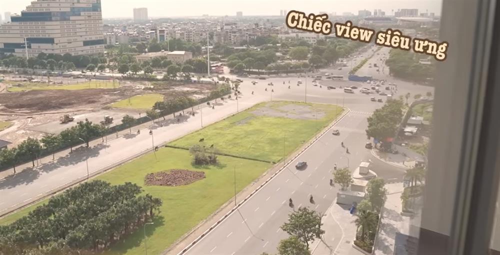 MC Thu Hoài đập hộp căn hộ mới, view cạnh đường đua F1-16