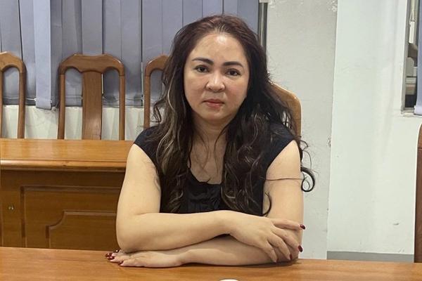 Ca sĩ Vy OAпʜ đề nghị khởi tố êkip của bà Phương Hằng-2