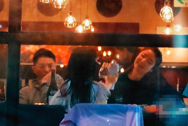 Ái nữ Hoắc Kiến Hoa - Lâm Tâm Như xuất hiện cao lớn bất ngờ-3