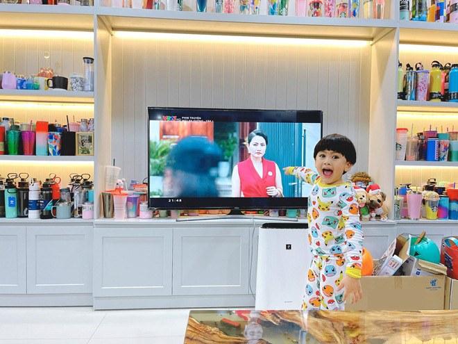 Ngọc Lan rơi nước mắt khi con trai chặn cửa không cho đi làm-3