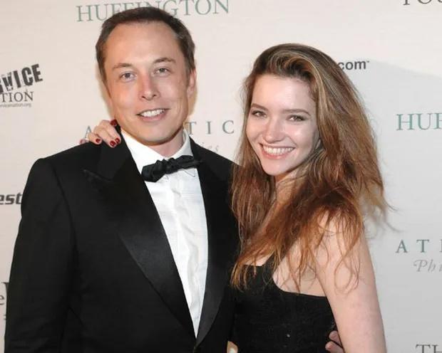 Vì sao con trai tỷ phú Elon Musk muốn đổi tên, cự tuyệt với cha?-3