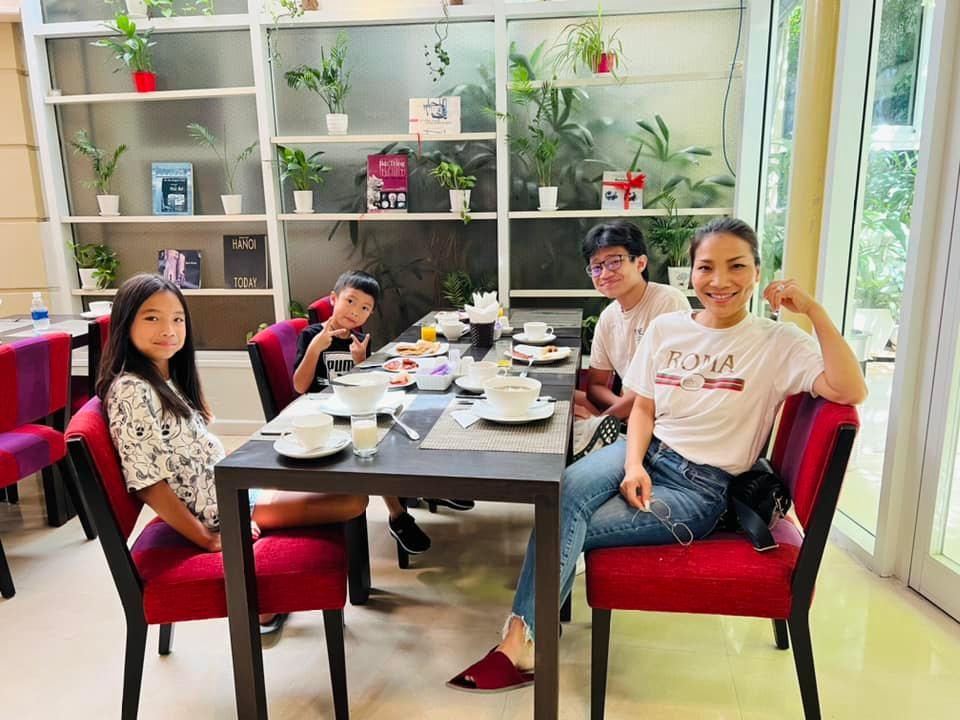 Tin showbiz Việt ngày 22/6: Duy Uyên (Mắt Ngọc) khoe bầu vượt mặt-4