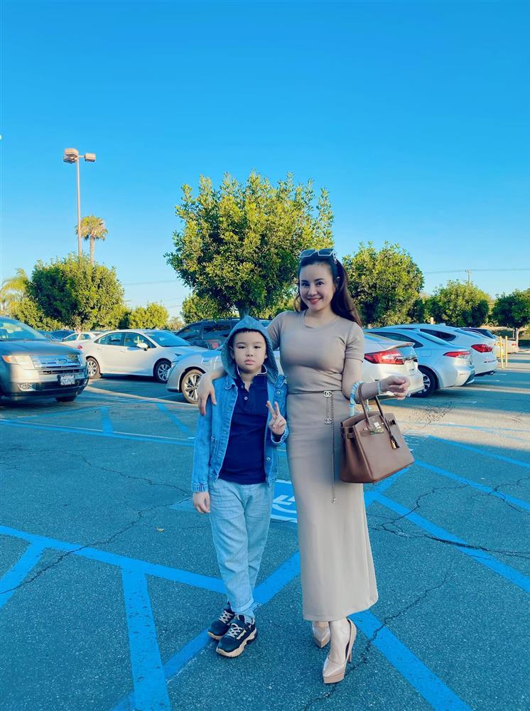 Tin showbiz Việt ngày 22/6: Duy Uyên (Mắt Ngọc) khoe bầu vượt mặt-16