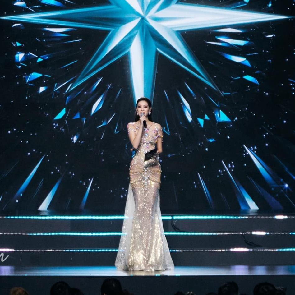 Làm MC MUV, Khánh Vân xài lại tín vật may mắn lúc đăng quang-3