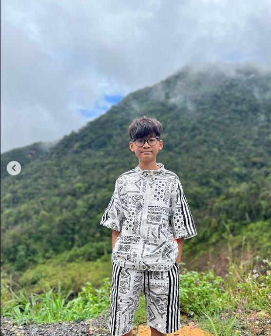 Quý tử 11 tuổi của Lệ Quyên tỏ tình như người lớn với bạn gái Tây-5