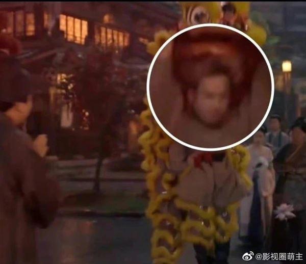 Lỗi hài hước trong phim cổ trang của Lưu Diệc Phi-10