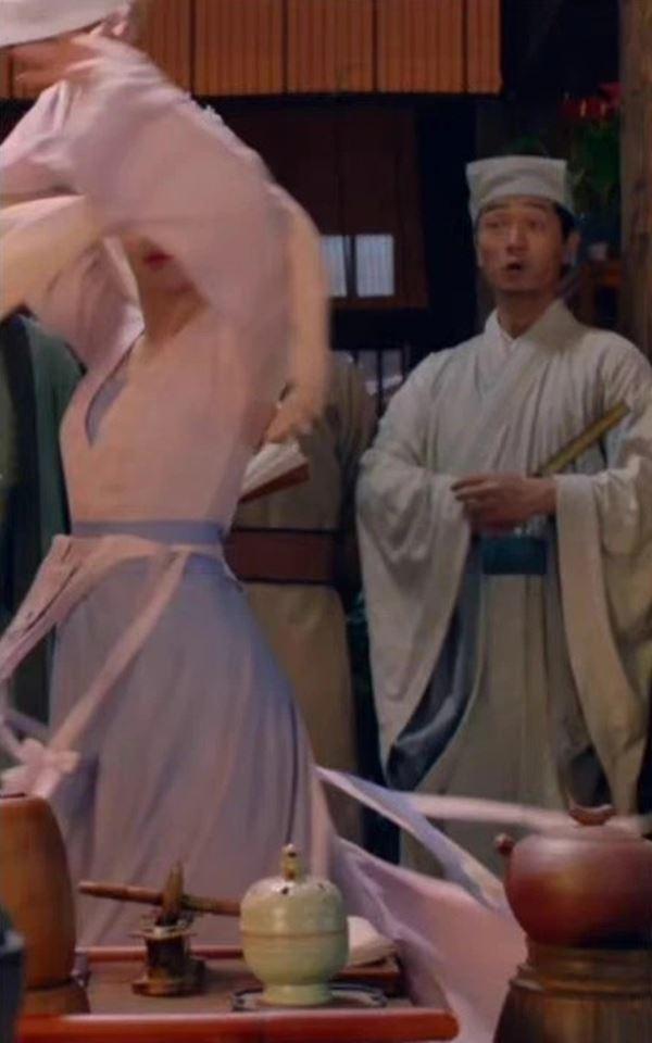 Lỗi hài hước trong phim cổ trang của Lưu Diệc Phi-15