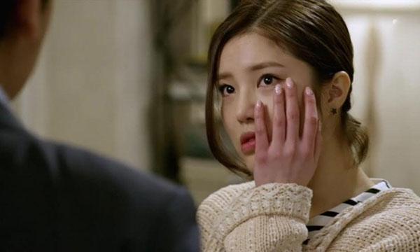 Ngày cưới lỡ làm mất 2 chỉ vàng, chồng đánh vợ túi bụi đuổi về mẹ-2