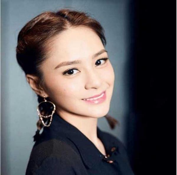 Phụ nữ có 5 điểm này trên khuôn mặt thì càng về già càng đẹp-4