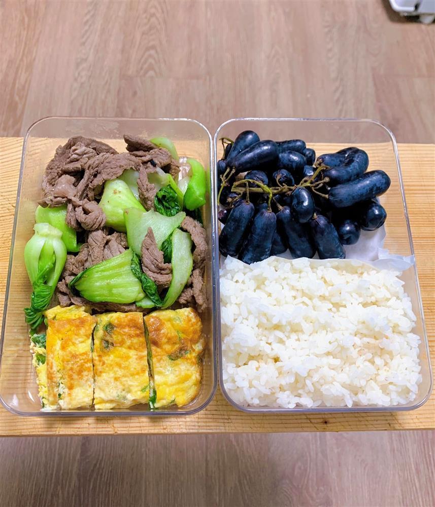 Trầm trồ loạt hộp cơm trưa ngon mắt nấu cho anh xã đi cày-6