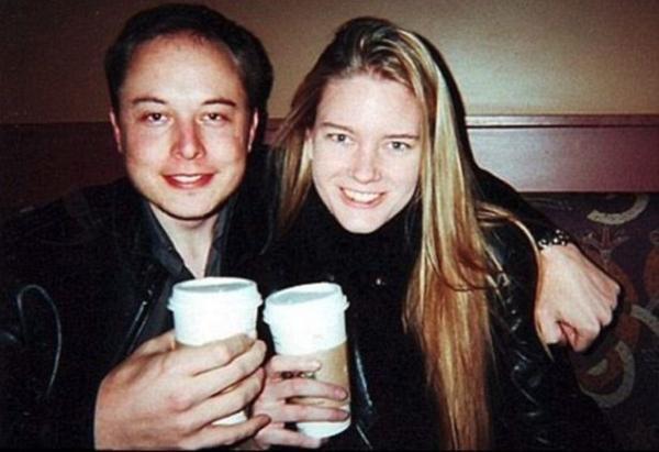Tỷ phú Elon Musk và vợ cũ phản ứng khi con cắt đứt quan hệ với cha-2