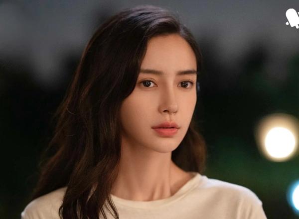 Ngay lúc này, Angelababy vẫn là bình hoa di động-10