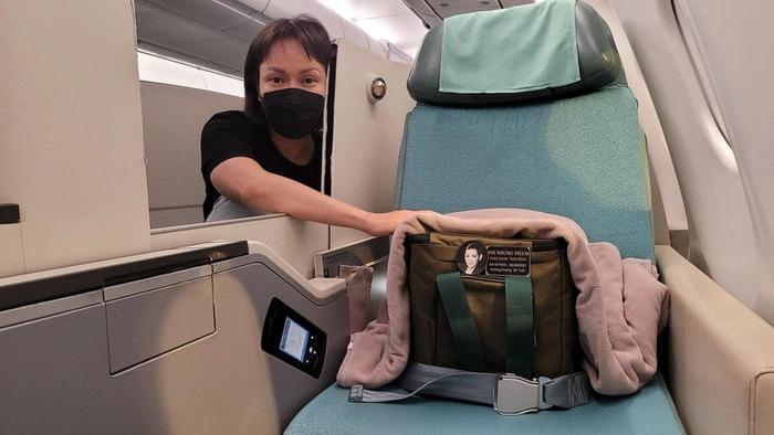 Việt Hương nhắn Phi Nhung: 9 tháng không được ăn kẹo sâm của bà-2