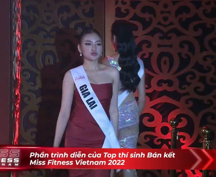 Hot girl trứng rán lộ body nần nẫn vẫn vào bán kết Hoa hậu-3