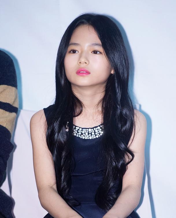 Kim Tae Ri đọ sắc sao nhí Người Hầu Gái, ai đẹp hơn?-4