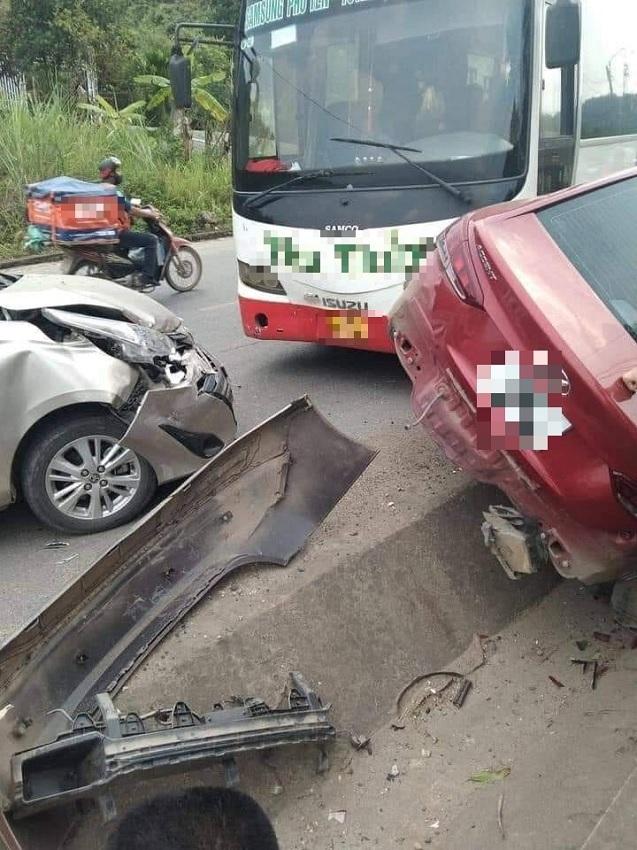 Clip: Thót tim cảnh tai nạn liên hoàn 3 xe ô tô ở Thái Nguyên-4