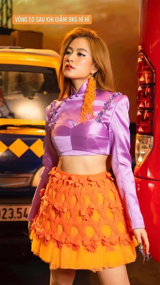 Giảm gần 10kg, Hoàng Thùy Linh bị soi vòng 3 lép xẹp-7