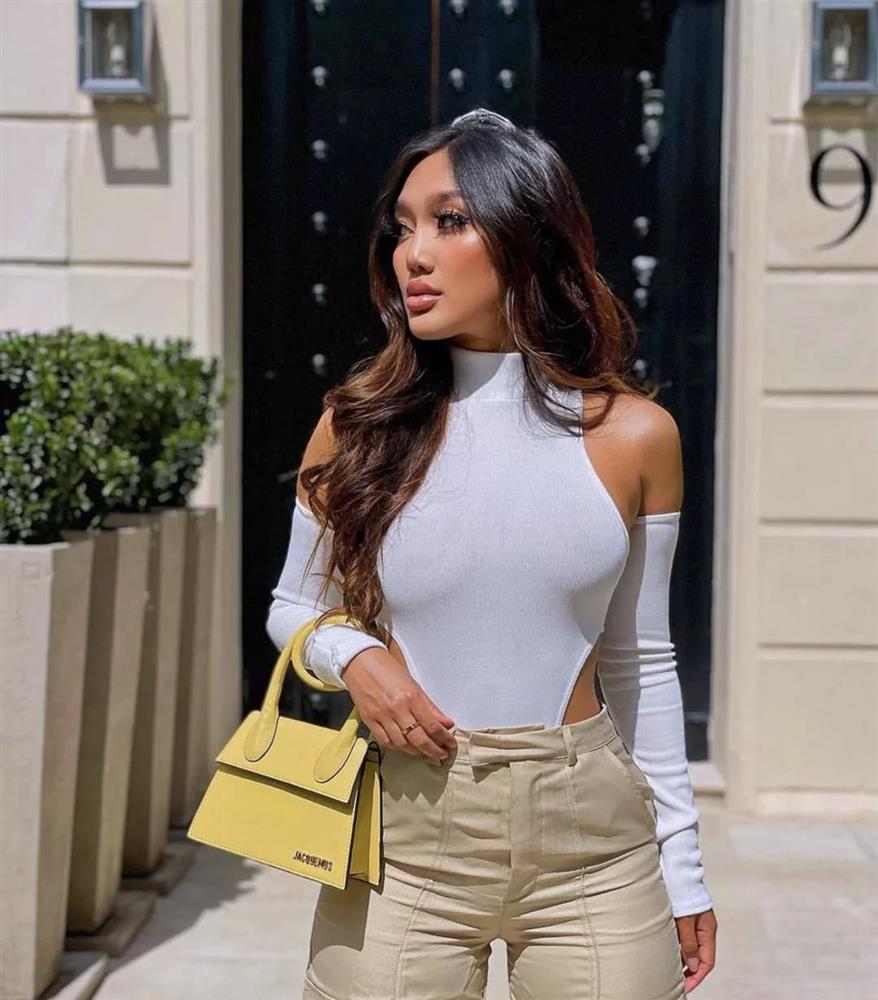 Gigi Hadid, Dua Lipa lăng xê mốt diện đồ bơi bodysuit ra đường-5