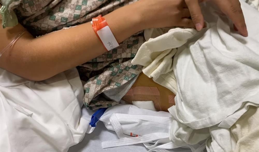 Khoa Pug hôn mê sau kéo chân, chi phí ăn ở tại viện gây sốc-8