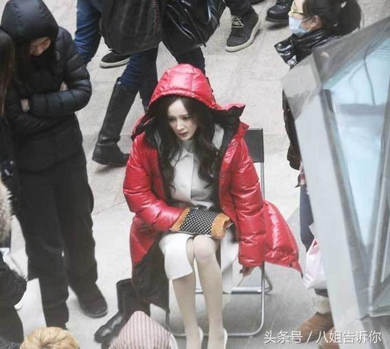 Sao Cbiz vác bụng bầu đóng phim: người tự làm hết, kẻ dùng phông xanh-1