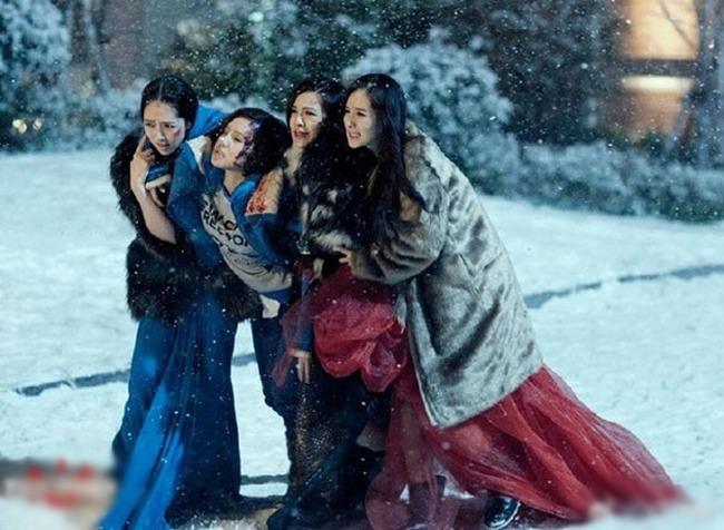 Sao Cbiz vác bụng bầu đóng phim: người tự làm hết, kẻ dùng phông xanh-3