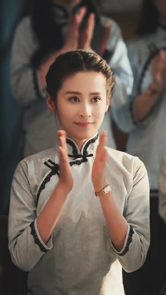 Sao Cbiz vác bụng bầu đóng phim: người tự làm hết, kẻ dùng phông xanh-15