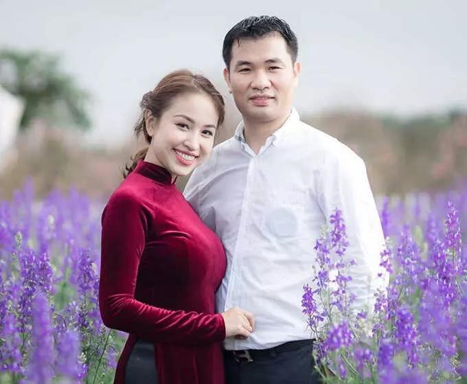 Chồng đại gia tất tả đêm hôm giúp Vân Hugo chăm con mọn-5