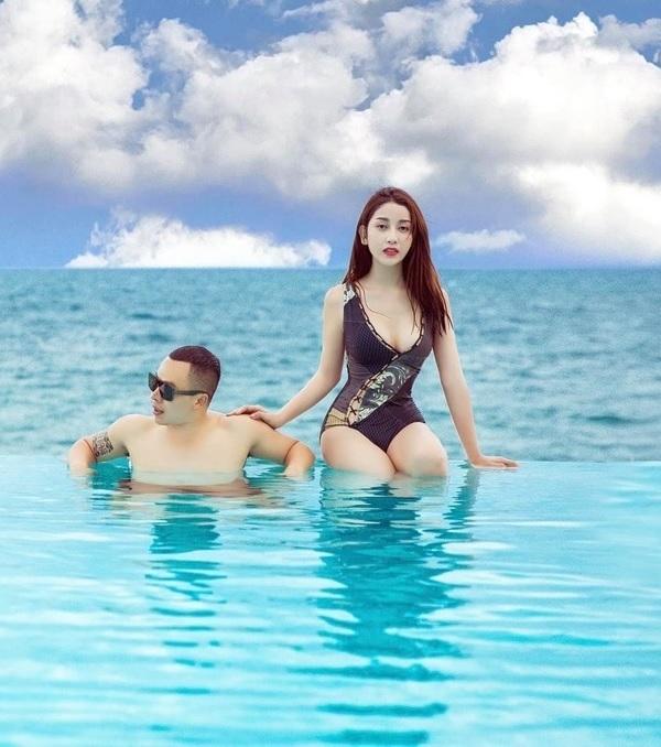 Vũ Khắc Tiệp kè kè vợ mới, body ngon cơm hơn Ngọc Trinh-8