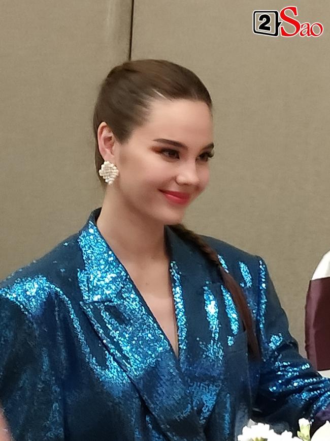 CAM thường lia Miss Universe Catriona: Nhan sắc choáng ngợp-6