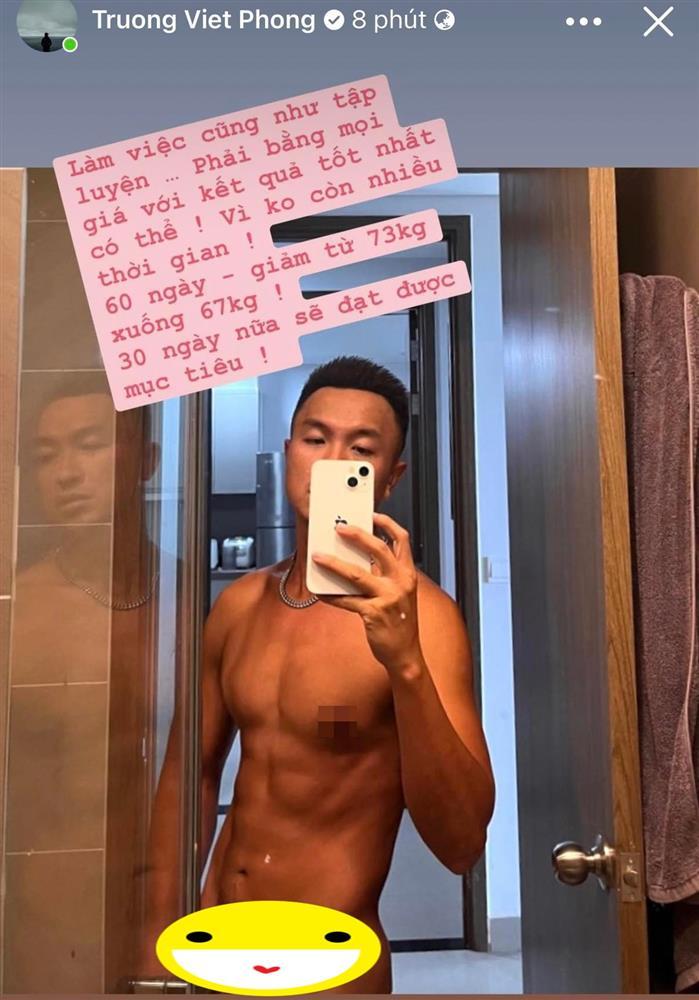 Nam MC tung ảnh truổng cời, vào trang cá nhân còn sốc hơn-1