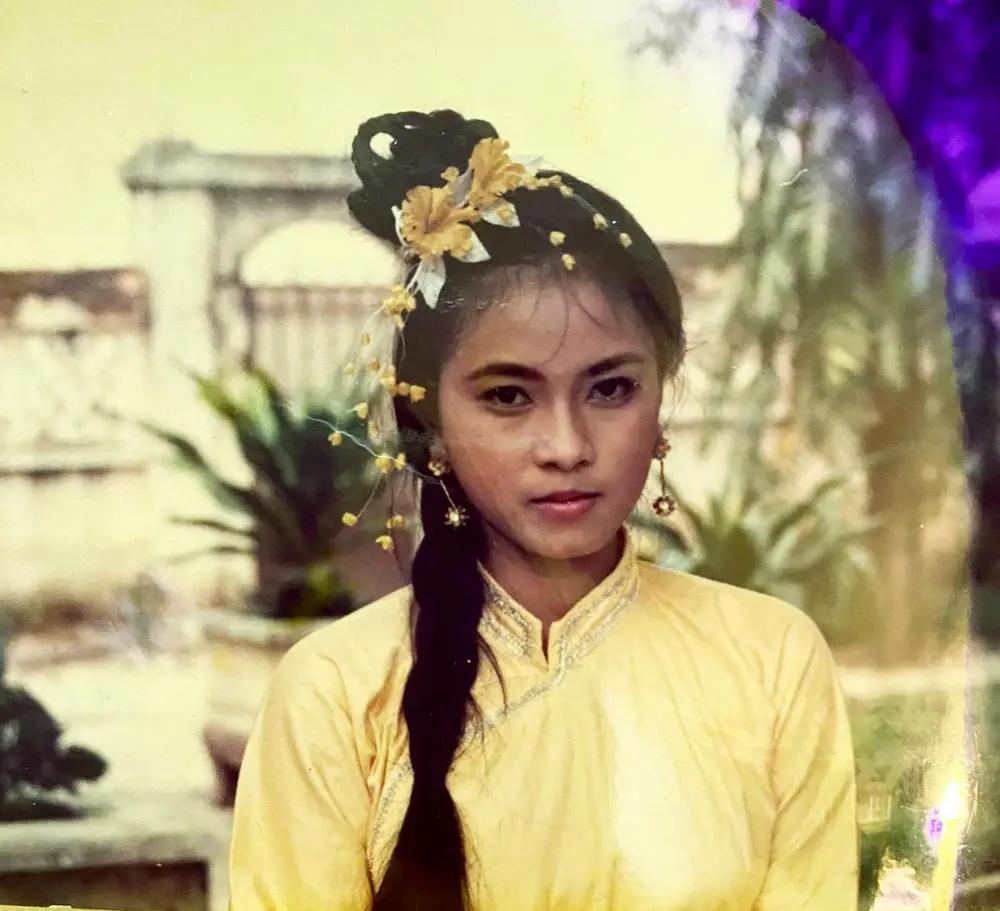 Cuộc sống thích làm mộc, trồng hoa của Cô Gái Xấu Xí ở tuổi 58-4