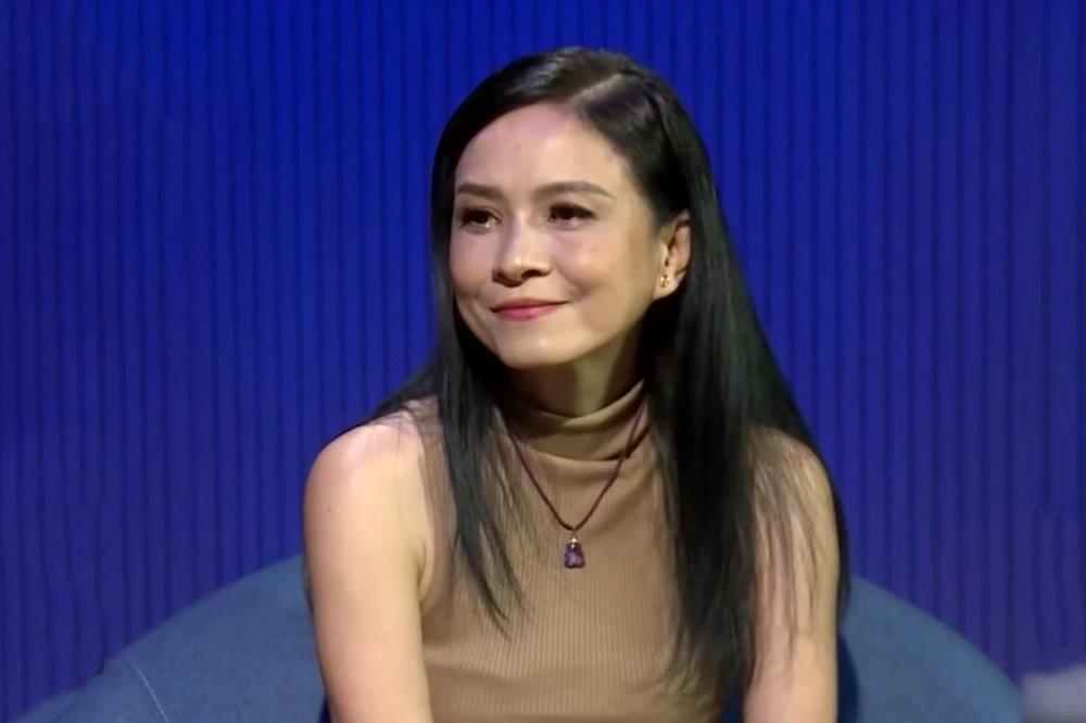 Cuộc sống thích làm mộc, trồng hoa của Cô Gái Xấu Xí ở tuổi 58-6