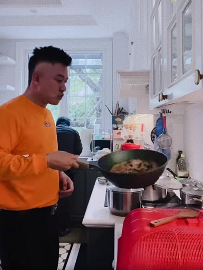 Hồng Quế rán bánh chưng bóng đêm, loạt sao Việt cũng gặp thảm họa tương tự-5