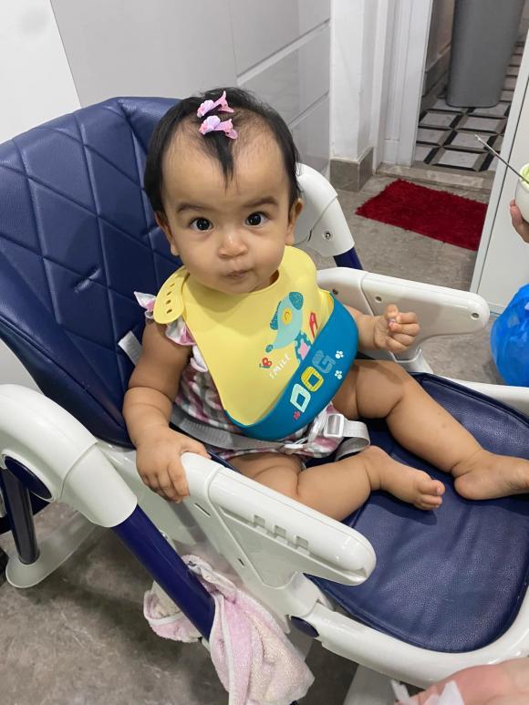 Võ Hạ Trâm cất công kẹp tóc cho con gái nhưng cái kết quá hài hước-5