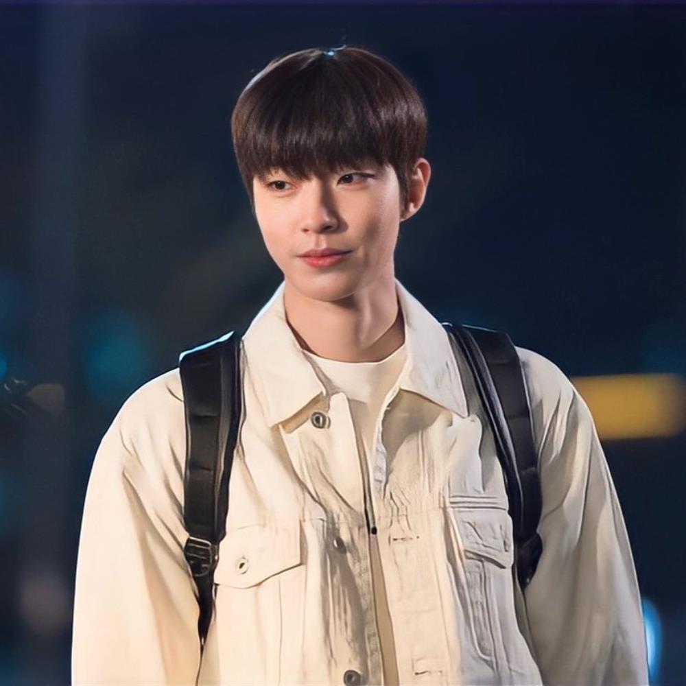 4 sao nam phụ gặp hạn khi lên chính: Người diễn xuất dở, kẻ scandal-4