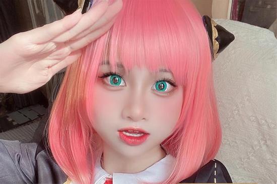 Phát cuồng với loạt ảnh cosplay cực cute từ 'bà cô' 30 tuổi