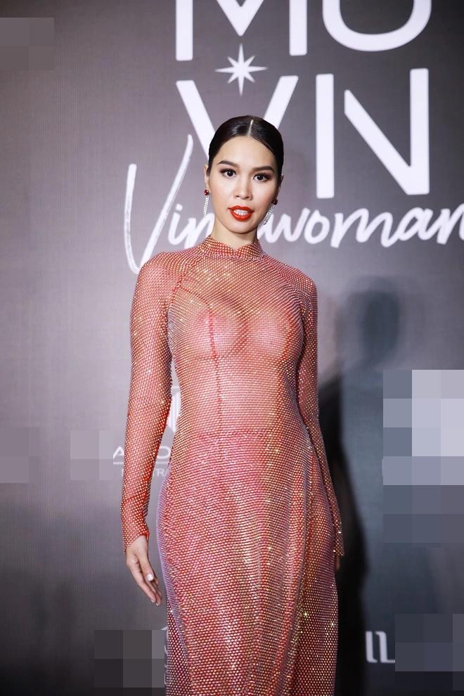 Những trang phục ô dề thảm họa ở chung kết Hoa hậu hoàn vũ VN-1