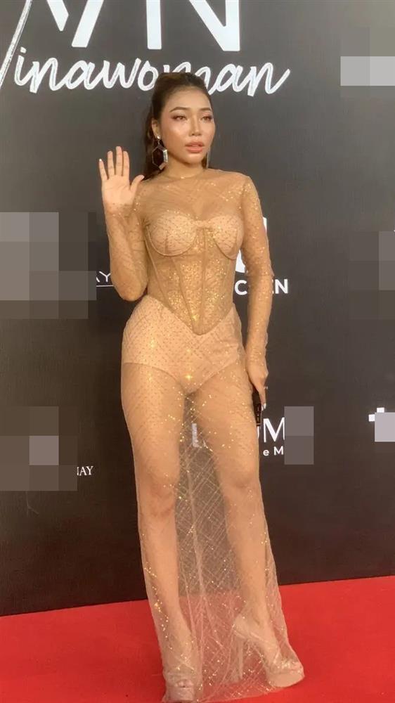 Những trang phục ô dề thảm họa ở chung kết Hoa hậu hoàn vũ VN-7