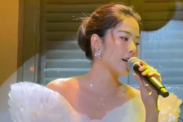 Nam Em đi hát dù còn bệnh: Nhan sắc lẫn thần thái tụt giảm rõ-2