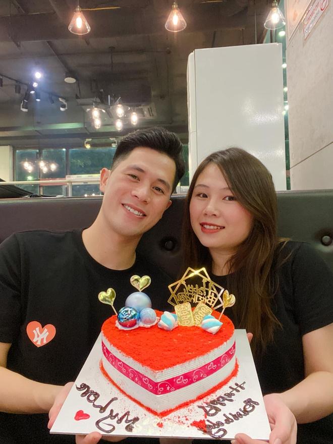 Chuyện tình chị ơi, anh yêu em của hội cầu thủ-1