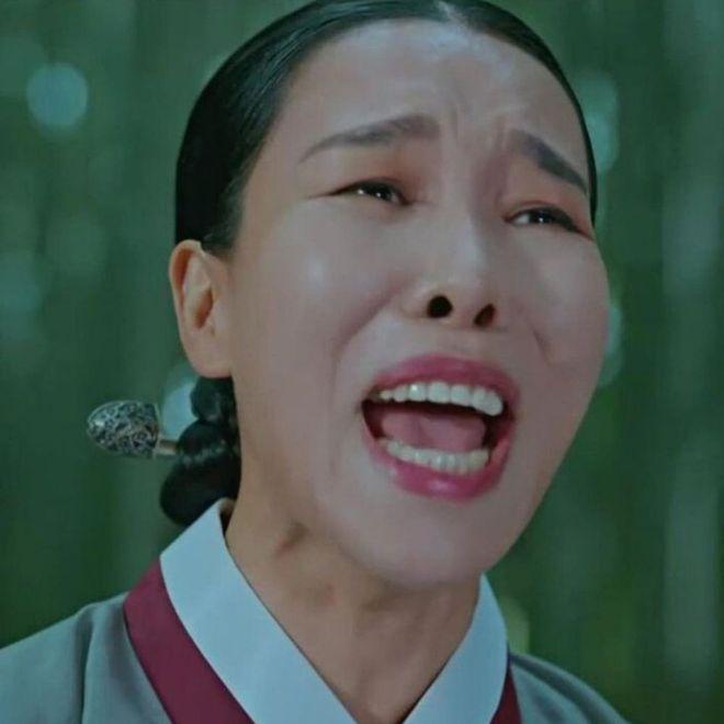 Ai ngờ nhan sắc ngoài đời trùm tấu hề phim Hàn ổn áp thế này-2