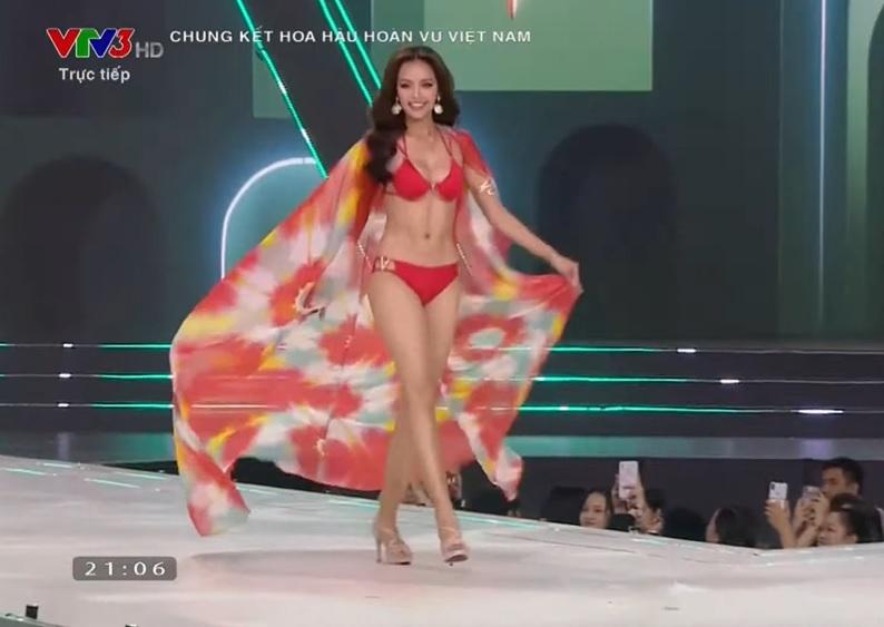 Top 16 trình diễn bikini-3