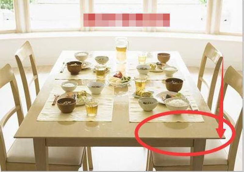 Khi những hiện tượng này xuất hiện trên bàn ăn thì Thần Tài sẽ rời đi-1